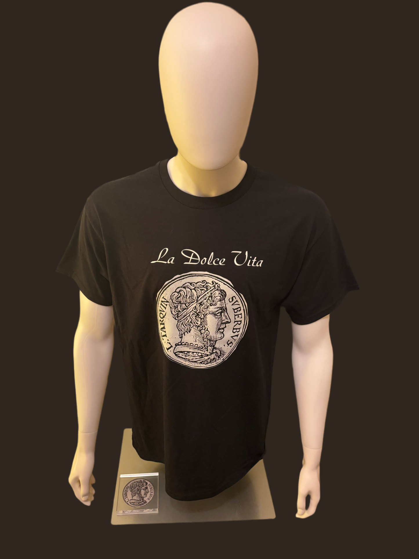Men’s La Dolce Vita big coin tee