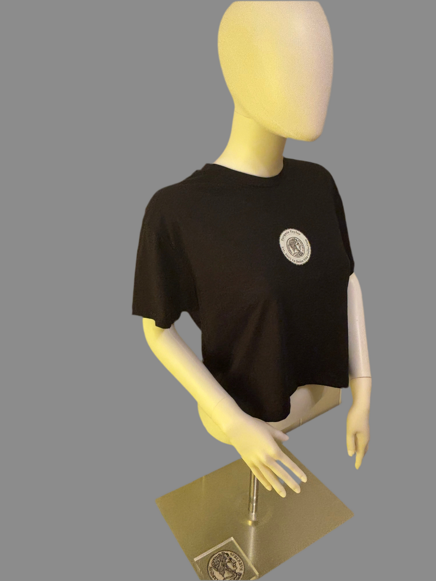 Women’s la dolce vita collection cropped tee black